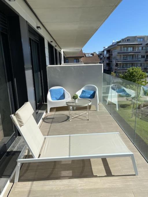 Precioso Apartamento Con Terraza Y Piscina En Portonovo-Sanxenxo Exterior photo